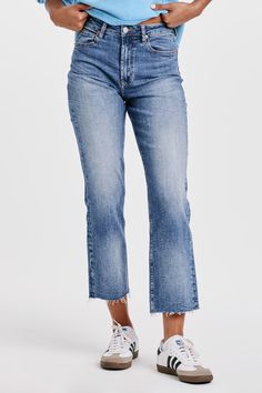 The 90s Jean in Mozzie presents a timeless style with a modern twist. Crafted from stretch denim with a high rise fit that sits slightly lower on the waist and fitted in the hips, these ankle skinnies promise a chic, sleek fit. 9 1/2" Front Rise (include waistband), 10" Leg Opening, 28" inseam (Size 27) 90% COTTON 8% POLYESTER 2% SPANDEX Machine wash cold, Tumble dry low Imported Zip fly and button closure Five-pocket style Ankle Straight Jeans, 90s Jean, Tencel Denim, Denim Essentials, 90s Jeans, Jumpsuit Jacket, Comfy Sweaters, Sweater Sale, Light Wash Jeans