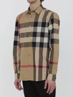 Beige cotton poplin shirt with all-over Burberry Check motif. It features classic collar, front button closure, a patch pocket on chest, buttoned cuffs and curved hem. Slim fit. Size nationality: US Product number: 1627537 Product code: 8071445A7028 Composition: 100% cotton Platform Wedge Heels, Cotton Poplin Shirt, Loafer Sneakers, Poplin Shirt, Premium Brands, Dress With Cardigan, Clothes Collection, Cardigan Jacket, Bag Straps