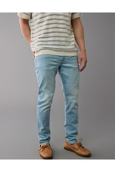 AirFlex+/Authentic denim look with lightweight flexibility and comfort you have to feel to believe./High stretch level that keeps its shape/Light wash Mens Relaxed Fit Jeans, Rugged Relaxed Fit Medium Wash Jeans, Mens American Eagle Jeans, Men’s Levi Jeans, Blue Pre-washed Rigid Denim Jeans, Mens Casual Outfits Summer, Mens Casual, Slim Jeans, Outfits Summer