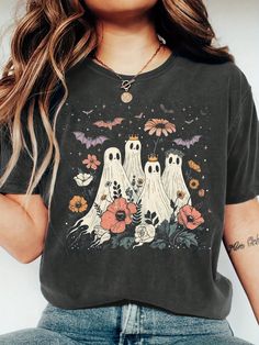 Plus Size Halloween Round Neck Short Sleeve Ghost Print Simple T-Shirt, Casual Daily Wear Dark Grey Casual  Short Sleeve Knitted Fabric Animal,Colorblock,Floral,Geometric,Graphic,Halloween,Letter,Plants,Random Print  Slight Stretch  Women Plus Clothing, size features are:Bust: ,Length: ,Sleeve Length: Plus Size Summer Casual, Ghost Print, Elegante Y Chic, Simple T Shirt, Plus Size Halloween, Floral Geometric, Geometric Graphic, Simple Tshirt, Dark Wear