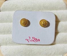 22k Gold Stud- Solid Gold Stud- Round shape Gold Stud-Everyday-Wear Gold Stud- Gift for Love- Indian Gold Stud- Real Gold Stud- Gold Stud This is beautifully handmade Indian design of 22k Solid Gold hoops with modern touch in round  Shape that gives you classy yet chic look! This is beautifully handmade piece is for everyday wear! PRODUCT SPECIFICATION: Material : 22k Gold Weight: 2.29 gram approx  size : 19mm approx  All our products is made in our own studio with  love and care . We accept cus Hoop Earrings Gold Indian, Gold Studs Earrings Indian Round Big, Gold Round Traditional Earrings, Bollywood Style Yellow Gold Round Earrings, Bollywood Style 22k Gold Round Earrings, Gold Studs Earrings Indian, Traditional 22k Gold Single Earring, Gold Earrings Indian, 22k Gold Earrings