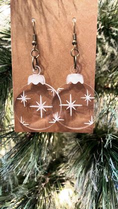 Shrinky Dink Earrings, Ornament Earrings, Snow Ball, Laser Cut Wood Crafts, Engraved Earrings, Laser Engraved Ideas, Laser Cut Jewelry, Laser Cut Earrings, Acrylic Jewelry