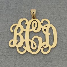 *Pendant Size : 1 Inch (2.5 cm) X 1 1/4 Inch (3.2 cm). *Thickness : 0.45 mm. *Premium high end quality solid 10K/14K yellow/white gold 3 initial monogram pendant necklace, chain is optional 16, 18 or 20 inch solid 10K/14K gold 1.5 mm Rollo chain. *All my personalized jewelry made in Los Angeles CA USA (origin marked on back of the item). *Ships within 2 business days with fast free shipping, week turnaround time in US territory, *Offer 1 year free warranty and from the date of you receive, you h Monogram Pendant Necklace, Monogram Pendant, Initial Monogram, Monogram Jewelry, Monogram Necklace, Station Necklace, Monogram Initials, Bar Necklace, Name Necklace