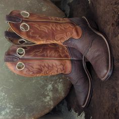 Boulet #8173 Mens Square Toe Cowboy Western Boots. Rich Chocolate Brown Textured Leather Vamp/Foot With A Dark Burnt Orange, Almost Chestnut Brown Buckaroo Style Shaft With Embroidered Pull Holes And Brown Pull Tabs. Four Color Fancy Stitching On Shaft (Tan, Burnt Orange, Red, Espresso Brown). Great Quality Boots, Fully Leather Lined, Leather Outsoles, Riding Style Heel, Lightly Cushioned Leather Insoles And Square Toe Style. Made In Canada. Size 8.5 E (This Is A Men's Regular Width In Boulet Bo Brown Boots With Goodyear Welt For Rodeo, Brown Goodyear Welted Work Boots For Ranch, Western Brown Work Boots With Rubber Sole, Brown Work Boots With Goodyear Welt For Rodeo, Brown Moc Toe Work Boots For Ranch, Western Brown Work Boots With Goodyear Welt, Brown Western Work Boots With Goodyear Welt, Brown Western Work Boots Goodyear Welted, Brown Work Boots With Leather Sole For Rodeo