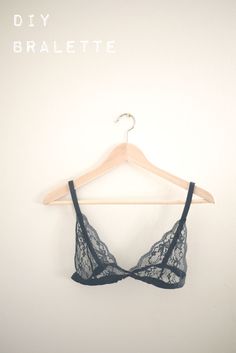 DIY BRALETTE Diy Bralette, Popular Diy, Sewing Projects Clothes, Lingerie Babydoll, How To Make Clothes, Mode Inspiration