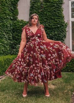 Margaret Dress – JessaKae, summer dress, floral dress, red dress, midi dress, wedding guest dress, fashion, mid size fashion, plus size dress, size inclusive, inclusive fashion, body positivity, plus size, summer dress, fashion shoot, model, photoshoot, women's fashion, OOTD, wedding guest dress, bridesmaid dresses, church dress, engagement dress, wedding, date night, cocktail dress, style, lifestyle shoot Feminine Sleeveless Midi Dress For Garden Party, Sleeveless Floral Dress For Garden Party, Summer V-neck Wedding Dress, Sleeveless Floral Print Dress For Garden Party, Feminine Sleeveless Dress With Floral Embroidery, Feminine Floral Print V-neck Sleeveless Dress, V-neck Sleeveless Dress For Garden Party, Feminine Sleeveless V-neck Floral Dress, Feminine V-neck Sleeveless Dress With Floral Print