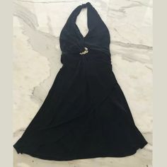 Brand: Roberto Cavalli Style: Halter Dress Ptt133-Je024 Material: 100% Viscose Color: Black Size: Us 6 = It 42 Made In Italy Approximate Measurements: Chest: 24.5" (I'm 36c Fit Me Perfectly) Waist: 23" Hip: 32" Halter To Hem: 42" Top Of Lower Middle Back To Hem: 29" Hem Width: 48” Condition: This Gorgeous Robert Cavalli Dress Is New. I Noticed A Tiny Hole In The Fabric And The Stitching Is In One Piece, But Is Not Sewn Near The Fabric Drape Near The Snake. Robert Cavalli, Roberto Dress, Fabric Drape, Roberto Cavalli Dress, Cavalli Dress, Black Halter Dress, Black Halter, Dresses Backless, The Snake