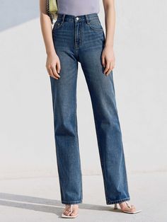 MO&Co. Women's High Rise Straight Leg Jeans Loose Cowboys Blue Jeans For Woman High Waisted Jeans Straight, Straight Lwg Jeans, Straight Pant Jeans, Straight Slim Jeans, Straight Jeans Women Outfit, Straight High Rise Jeans, Wide Leg Straight Jeans, Jeans For Winter For Women, Straight Pants Jeans