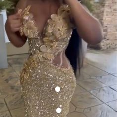 Never Worn, Custom Gown/Dress Luxury Gown For Prom, Luxury Gold Dress With Sweep Train, Luxury Gold Gown For Prom Season, Diamond Prom Dresses, Prom Dresses Gold, Maroon Prom Dress, Champagne Homecoming Dresses, Silver Prom Dress, Champagne Prom Dress