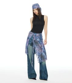 Experience the fusion of edgy allure and versatile functionality with our Abstract Print Distressed Sheer Bandana Headscarf. This striking accessory enhances any outfit with its unique distressed texture and abstract design. Made from sheer polyester, the scarf is both durable and lightweight, making it a perfect year-round companion. Its handkerchief shape allows for multifaceted styling, from a neck scarf to a retro-inspired head adornment, exuding boho vibes suitable for various occasions. Pa Head Scarf Outfit, Bandana Outfit, Batik Scarf, Festival Scarves, Head Scarf Styles, Scarf Outfit, Bandana Styles, Sheer Scarf, Distressed Texture