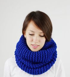 This Royal Blue cowl scarf is a warm and very practical addition to your wardrobe. Made of soft premium acrylic yarn it is easy to wear and care. Perfect for those sensitive to wool or vegan. You can wear it pretty much with everything and you decide the way you want to wear it. It is generous Hooded Turtleneck Cowl Crochet, Blue Cowl Neck Sweater, Knit Snood, Purl Soho Bandana Cowl, Blue Cowl Scarf, Chunky Cowls, Scarf Chunky, Winter Mode, Cowl Scarf