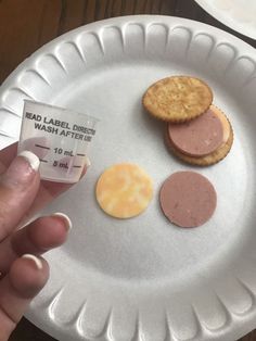 Diy Toddler Lunchables, Cute Kindergarten Lunch Ideas, Essen, Diy Kid Lunchables, Gluten Free Lunchables, Make Your Own Lunchables, Lunch Kit Ideas, No Cook Picnic Food Ideas, Cold Lunch Ideas For Picky Eaters