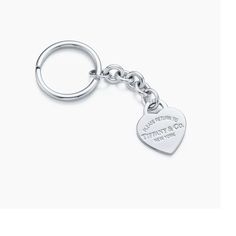 Used But Still Good Condition! Super Cute Authentic Tiffany Key Ring, Tiffany Gifts, Tiffany Key, Tiffany Rings, Return To Tiffany, International Jewelry, Heart Tag, Tiffany Jewelry, Tiffany And Co