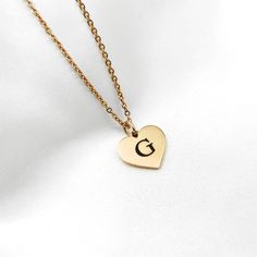 Wear your childrens initials on this stunning Initial Date Plate Necklace for the perfect way to keep them close. The perfect gift for any mum. Initial Heart Necklace, Plate Necklace, Rose Gold Necklace, Something Beautiful, Name Necklace, Heart Necklace, Heart Pendant, Or Rose, Charm Necklace