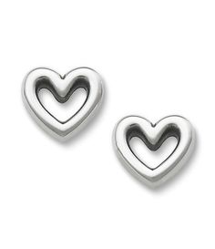 James Avery Heart Stud Earrings James Avery Earrings, James Avery Charms, Sterling Silver Jewelry Earrings, Emerald Green Earrings, James Avery Jewelry, Emerald Earrings Studs, Aquamarine Earrings, Circle Earrings Studs, Heart Stud Earrings