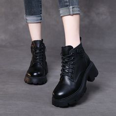 Looking for a rugged and stylish boot to take your outfit to the next level? Check out our vintage leather lace-up high-top women's boots! These bad boys are not only comfortable, but they also feature a thick heel for added style and stability. Whether you're hitting the town or just running errands, our women's shoes will keep you looking good and feeling great all day long. pattern: plain Boot material: top layer cowhide Product category: martin boots Heel height: medium heel (3-5CM) Popular Grunge Lace-up Boots With Round Toe For Fall, Punk Lace-up Boots With Lug Sole For Fall, Trendy Lace-up Heeled Boots For Streetwear, Lace-up Heeled Boots For Winter, Winter Lace-up Boots With Lug Sole And Round Toe, Grunge Lace-up Boots For Fall, Grunge Lace-up Platform Boots, Grunge High Heel Moto Boots For Fall, Fall Grunge High Heel Moto Boots