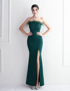 In Stock:Ship in 48 Hours Green Split Feather Party Dress Green Strapless Mermaid Dress For Party, Strapless Green Mermaid Party Dress, Strapless Green Mermaid Dress For Party, Green Strapless Evening Dress For Banquet, Green Strapless Mermaid Dress, Green Sleeveless Mermaid Dress For Prom, Green Strapless Evening Dress For Gala, Green Strapless Dress For Gala Prom, Green Strapless Dress For Gala Prom Season