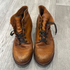 Wolverine 1000 Mile Genuine Leather Boots Size 11-12 (I Can’t Remember) Pretty Worn Soles, Have Some Staining In The Leather But Could Still Have A Good Life. Vintage Oiled Leather Ankle Boots, Brown Moc Toe Work Boots In Vegetable Tanned Leather, Brown Vibram Sole Boots With Snip Toe, Rustic Brown Work Boots With Goodyear Welt Construction, Rugged Brown Boots In Vegetable Tanned Leather, Vegetable Tanned Leather Work Boots With Rubber Sole, Brown Rugged Boots In Vegetable Tanned Leather, Brown Rugged Work Boots With Goodyear Welt, Rugged Leather Shoes With Round Toe