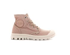 Palladium Boots, Summer Boots, Boots Women Fashion, Woven Labels, Comfy Shoes, Lug Sole, Womens Boots Ankle, Converse High Top Sneaker, Converse Chuck Taylor High Top Sneaker