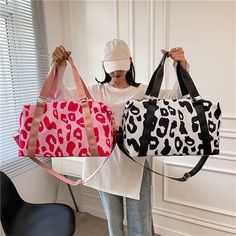 Women Weekend Handbag Dry Wet Separation New Fashion Travel Luggage Bag For Women Leopard Print Travel Duffle Bag Women, Beg Tangan, Luggage Bags Travel, Sac Week End, Handbag Patterns, Travel Duffle, Duffle Bag Travel, Travel Duffel, Cow Pattern