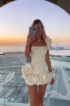 Summer New 2024 Women's Dress Ruffled Bud Waist Dress One-Shoulder Tube Top Hip Mini Short Dress فستان زهري, Fest Outfits, Looks Party, Tube Top Dress, Glam Dresses, Hip Dress, Short Mini Dress, Looks Chic, Slim Dresses