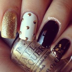 Black, white and gold. New Years Nails Black, Ballerina Acrylic Nails, Nye Nails, New Years Nails, Opi Nail Envy, Silver Nail Designs, Dip Nails, Burgundy Nails, Nail Envy