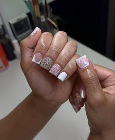 Nail Ideas Pink, Nail Designs Bling, Short French, Acrylic Toe Nails, White Acrylic Nails, Work Nails