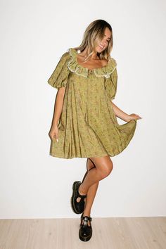 mini good luck puff sleeve dress // green floral *zoco exclusive* Fall Dress Green, Mini Dress With Puff Sleeves, Mini Puff Sleeve Dress, Cute Dresses Fall, Chirch Dress, 10 Year Reunion Outfit, Prairie Dress Outfit, Mini Dress Curvy, Missionary Aesthetic