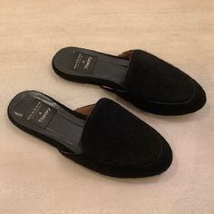 Brand New Simple Black Slip-On Flats From Newbark X Theory. Women’s Size 6-1/2. Leather Insole And Bottom With Black Faux Fur Uppers. Classic Black Mules With Rubber Sole, Chic Black Slip-on Slippers, Classic Black Slippers With Rubber Sole, Black Slip-on Mules With Suede Lining, Classic Black Closed Toe Mules, Classic Black Mules With Cushioned Footbed, Black Suede Mules With Leather Footbed, Black Flat Slippers With Leather Sole, Classic Black Slip-on Slippers