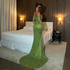 Elevate your elegance with Dreamy Vow's Luxury Dubai Mermaid Green Evening Dresses. With their beautiful gloves and elegant design, these gowns are perfect for any special occasion. Made for the sophisticated woman, they are sure to make a statement at any wedding party. Available in 2024. window.adminAccountId=244214477; Dubai Fits, Saudi Arabia Women, Md Dresses, Green Evening Dresses, Mermaid Green, Yellow Evening Dresses, Formal Ideas, Silver Evening Dress, Grey Evening Dresses