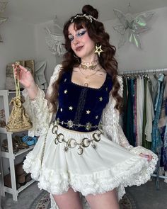 Faerie Festival Outfit, Aurora Concert Outfit Ideas, Celestial Ren Faire Outfit, Fantasy Fashion Outfits, Pride Aesthetic Outfits, Cute Pride Outfits, Celestial Outfit, Pride Outfit Ideas, Celestial Fashion