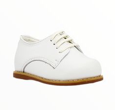 Classic Walkers - White Low Top - Tippy Tot Shoes Your Girl, Leather Texture, High End Fashion, Walkers, Toddler Fashion, Sounds Like, Contrast Stitch, Full Grain Leather, Low Top