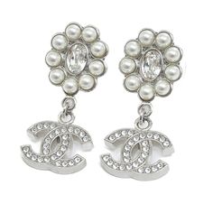 Chanel Cocomark Pearl Earrings Metal Silver B23ABrand: ChanelGender: WomenEarring type: Drop earringsMaterial: Artificial pearl, Metal, Rhinestone Chanel Pearl Earrings, Chanel Pearl, New Taiwan Dollar, Earrings Metal, Gold Ounce, Earring Type, Vuitton Bag, Prada Bag, Dior Bag