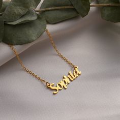 Welcome to MeiraGoldJewelry, where we create exquisite name necklaces to commemorate life's most precious moments. Our personalized name necklaces are the perfect choice for adorning your neck on occasions such as Christmas 🎄, New Year 🎉, Valentine's Day 💖, Mother's Day 🌹, Women's Day, Thanksgiving, Anniversaries 🥂, Weddings 💍, Birthdays 🎂, and more. These pieces are meticulously crafted to bring an elegant touch to your celebrations, transforming them into unforgettable memories that wil Christmas Gift For Grandma, Necklace With Name, Feminine Necklace, Christmas Gifts For Grandma, Gold Chain Design, Name Necklaces, Unique Christmas Gift, Christmas Necklace, Minimalist Christmas