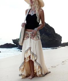 Description Boho Dresses Summer, Look Hippie Chic, Stile Boho Chic, Moda Hippie, Boho Chique, Boho Mode, Ruffle Maxi Skirt, Mode Hippie, Afrikaanse Mode