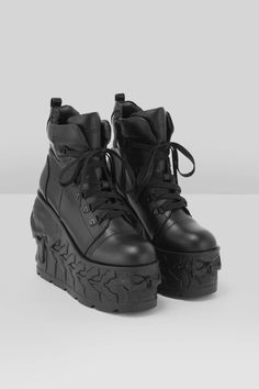 DOOM.- Statement platform boots.- Custom molded soles featuring details soles. - Lace up closure.- Inner zip.- Platform height 7cm/2.7".- Heel height - 14cm/5.5".- Wipe clean only.With KILLSTAR branding, Upper: 100% PU Outsole: 100% Rubber. Imported. Punk Ankle-high Platform Boots With Reinforced Heel, High-top Platform Moto Boots For Streetwear, Punk Style Platform Heeled Boots With Round Toe, Edgy Chunky Platform Lace-up Ankle Boots, Ankle Platform Boots For Streetwear, Edgy Lace-up Platform Boots With Lug Sole, High Cut Leather Boots With Reinforced Heel, Edgy High-top Platform Combat Boots, Streetwear Platform Ankle Boots With Reinforced Heel