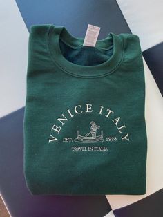 Trendy Venice Italy Forest Green Crewneck L Trendy Spellout Sweatshirt Hoodie Cute Crewneck, Green Crewneck, Green Sweatshirt, Vintage Crewneck, 자수 디자인, Etsy Instagram, Embroidered Crewneck, Cute Sweatshirts, Pinterest Pin