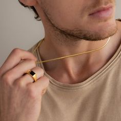 💝Gift-Worthy: Perfect for any occasion 💝 Discover the perfect blend of boldness and sophistication with our Men's Thick Snake Chain Necklace. Its minimalist style and versatile nature makes it a must-have accessory in your ensemble ♡ Pair it with one of our bold, statement rings or your existing jewelry collection to enhance any outfit! Material: Vermeil On Brass Finish: Sterling Silver ∙ 18K Gold Featuring High Quality ~3mm Thick Snake Chain, adjustable from 20 to 22 inches Model showcases a Modern Gold Plated Box Chain Necklace, Modern Snake Chain Necklace For Formal Occasions, Classic Polished Chain Necklace As Gift, Classic Polished Chain Necklace Gift, Modern Gold Plated Snake Chain Jewelry, Minimalist Cable Chain Jewelry For Formal Occasions, Minimalist Formal Jewelry With Cable Chain, Classic Polished Chain Necklace For Gift, Classic Chain Necklace With Polished Finish For Gift