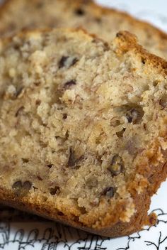 two slices of banana bread sitting on top of a paper towel