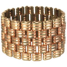 Kreisler Retro bracelet,of interlocking ribbed links, in rose gold metal. Excellent Condition L6.50 W1.50 Formal Rose Gold Metal Chain Bracelet, Formal Rose Gold Chain Bracelet, Rose Gold Bracelets With Rectangular Metal Links, Rose Gold Metal Bracelet With Rectangular Links, Rose Gold Metal Bracelet With Polished Finish, Metal Rose Gold Bracelet With Solid Link Construction, Formal Metal Bracelets, Flexible Metal Bracelets For Formal Occasions, Luxury Rose Gold Bracelet With Box Chain