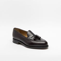 Tassels loaferBrown leatherLeather soleH08 lastReference: 8491 Leon Testa/I Goodyear Welted Tassel Loafers For Business, Brown Tassel Loafers With Leather Sole And Closed Toe, Brown Tassel Loafers With Almond Toe For Galas, Galas Slip-on Tassel Loafers With Leather Sole, Semi-formal Tassel Loafers With Round Toe And Leather Sole, Brown Goodyear Welted Tassel Loafers With Plain Toe, Timeless Semi-formal Tassel Loafers With Leather Sole, Semi-formal Brown Tassel Loafers, Semi-formal Round Toe Tassel Loafers With Rubber Sole