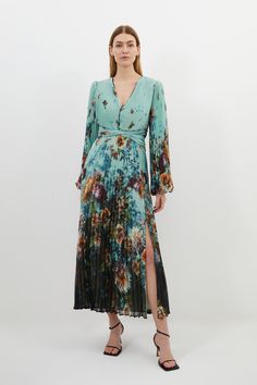 Petite Printed Pleated Yoryu Crinkle Cut Out Woven Maxi Dress Latest Maxi Dresses, Karen Millen Dress, Pleats Pattern, Maxi Dress Collection, Dress Sleeve Length, Floral Print Maxi, Home Dresses, Latest Dress, Woven Dress