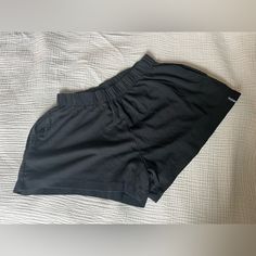 Flowy Black Shorts Nwt Known Supply Chicago Shorts Washed Black Size Small Waist 13 (Stretches To 27) Rise 13 Inseam 3 Pockets Cotton/Lycra Blend Small Waist, Black Shorts, Chicago, Womens Shorts, Women Shopping, Black, Color