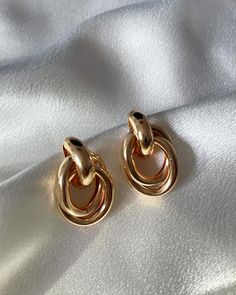 Statement Gold Earrings Statement Gold Earrings, Minimalist Earrings Gold, Gold Statement Earrings, Link Earrings, Gold Link, Fancy Jewellery, Fancy Jewelry, Ear Jewelry, Minimalist Earrings