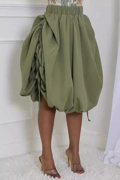 Olivia Mark - Chic High Waist Bubble Midi Skirt for Women Sage Green Outfits, Army Green Skirt, Potato Bag, Drawstring Skirt, Metallic Jeans, Jeans Overall, Bubble Skirt, Long Skirts For Women, Skirt For Women