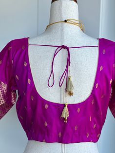 Size 38-42 pure silk magenta pink blouse Elegant Pink Silk Blouse, Elegant Purple Silk Blouse, Elegant Pink Padded Blouse Piece, Elegant Pink Silk Tops, Purple Padded Saree Blouse, Pink Silk Long Sleeve Blouse Piece, Silk Sleeveless Blouse For Wedding, Long Sleeve Pink Silk Blouse, Silk Long Sleeve Unstitched Blouse