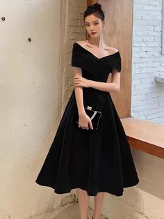 Off shoulder party dress,black evening dress,noble midi dressMaterial:blendedColor:as picture or custom color(Please check the color card and note number)Neckline:off shoulderBack details:bandageDress type:A-lineStyle:sexy&ltp&gtFeatures:noble</p>&ltbr/>&ltp&gt1, If the color is customized, please note the color & card number.</p>&ltbr/>&ltp&gt2,You can choose standard size or custom size . If dress is custom made, we need to size as following:</p>&ltbr/>&ltp>*Bust__________inch/cm</p>&ltbr/>&lt Velvet Homecoming Dress, Off Shoulder Prom Dress, Knee Length Prom Dress, Black Velvet Shorts, Prom Dress Black, Black Off Shoulder, Black Prom Dress, Short Prom Dress, Custom Size Dresses