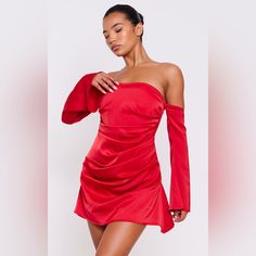 Brand New With Tags! * Long Sleeves * Little To No Stretch * Cute For Going Out! Red Satin Corset, Bardot Bodycon Dress, Ruffle Bodycon, Pink Corset, Satin Corset, Corset Mini Dress, Long Sleeve Shift Dress, Ruched Bodycon Dress, Dresses Red