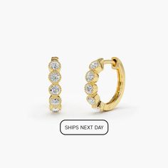 "Diamond Huggie Earrings / 14k Gold Diamond Hoop Earrings / Diamond Earrings / Tiny Diamond Huggie Hoop Earrings / Christmas Gift for her Ferkos Fine Jewelry Features * Made to Order * Gold Kt: 14K  * Available Gold Colors: Rose Gold, Yellow Gold, White Gold * Round Diamond: 10 pcs 1.75 MM  * Number of Stones: 10 * Total CTW: 0.25 * Diamond Quality: G Color Si Clarity * Ready to Ship in 1-3 Business Days If you have any additional questions about this product, just hit the \"Ask a Question\" button (just to the right of the price) and we will get back to you within a few hours.  Be sure to hit \"favorite\" on the right so it remains on your favorites list and/ or add to your wishlist(s). ▶ See more of our Diamond Earrings - http://etsy.me/2lyqVBP ▶ See our storefront here - http://etsy.me/ Hoop Earrings Diamond, Gold Diamond Hoop Earrings, Diamond Huggie Earrings, Bezel Earrings, Gold Armband, Earrings Diamond, Gold Colors, Earrings Christmas, Tiny Diamond