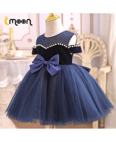 Buy dreamy blue bling tulle girls party dress with big bow knot high quality at affordable price online. Free shipping and pro custom service since 2009. Dress With Big Bow, Occassion Dress, Velvet Design, Children Dress, Combination Fashion, African Dresses For Kids